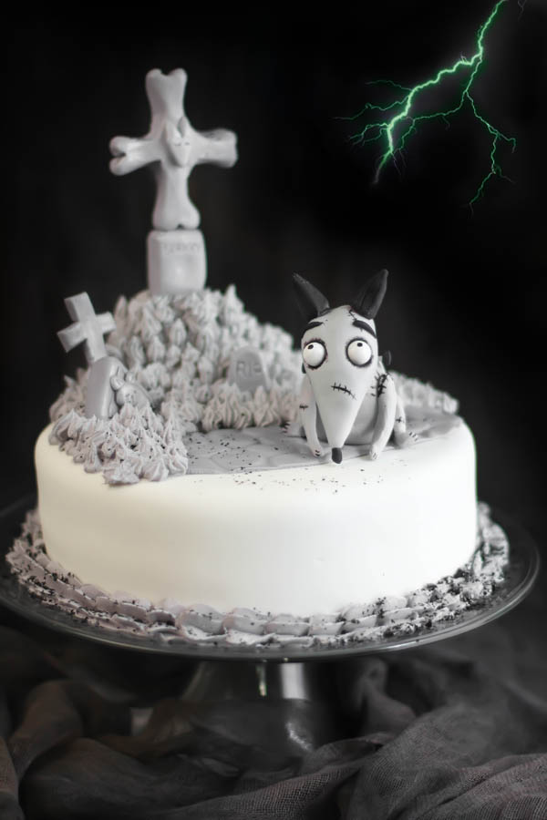 Frankenweenie Cake by SprinkleBakes