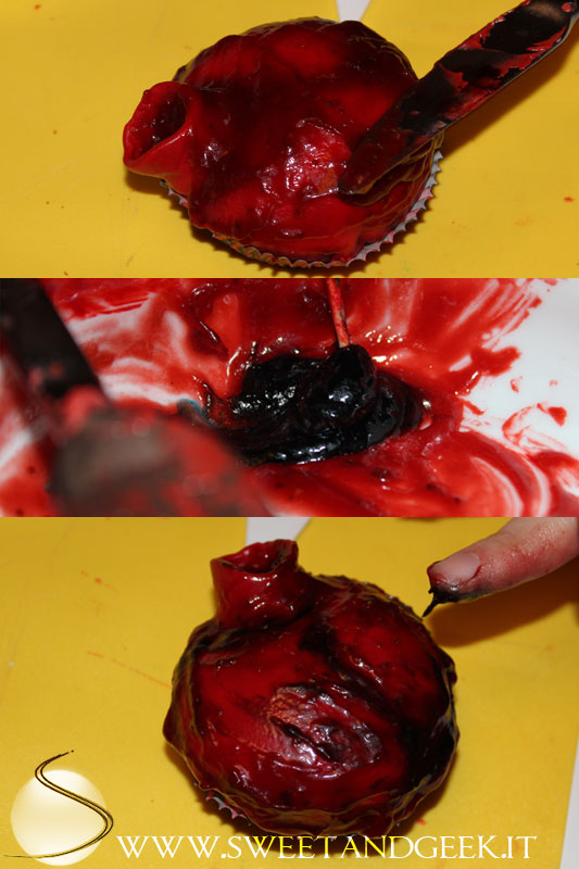 Human Heart Cupcake3