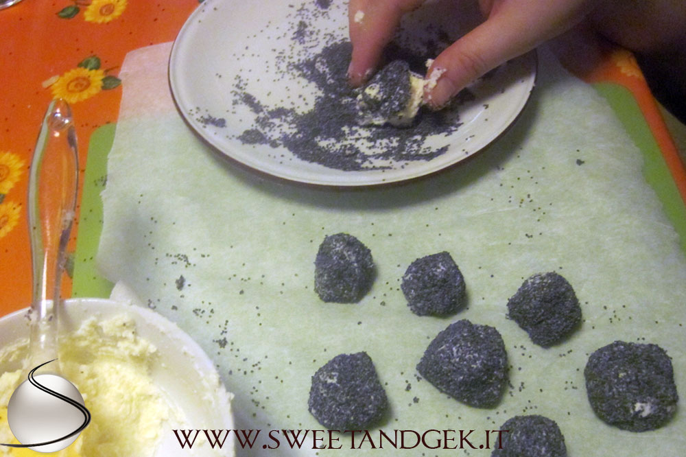 making-of--stone.-parmigiano