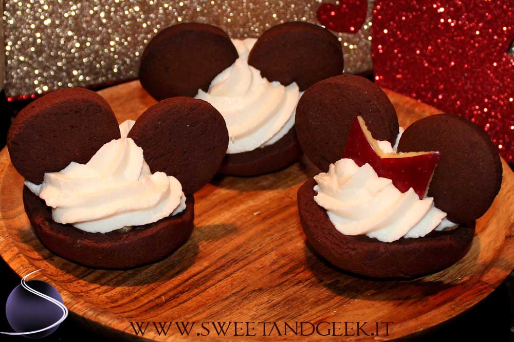 mini mickey-mouse-dessert